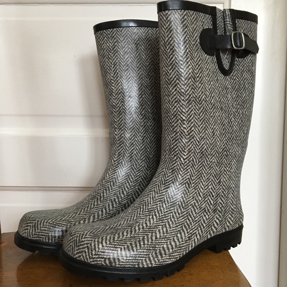 Nomad Footwear Shoes - NWOT Women’s Nomad Puddles boot, rubber, size 10